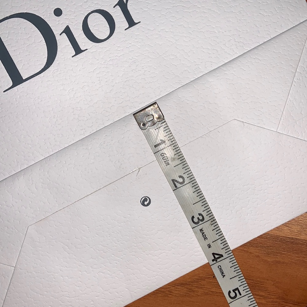 Dior Paper Shopping Bag with Ribbon - Picture 8 of 11